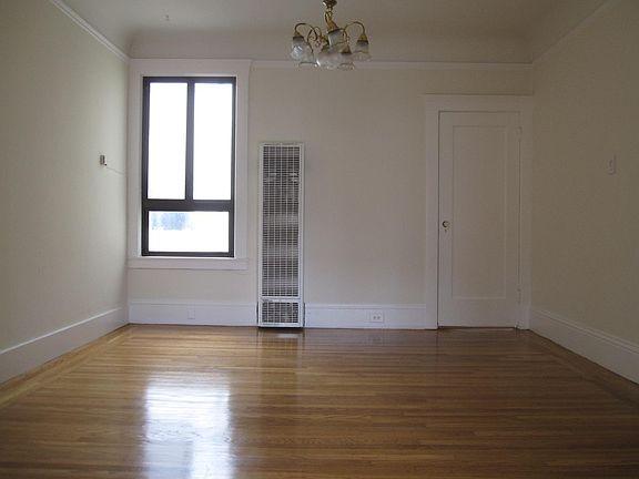 2nd image of 1844 Balboa St