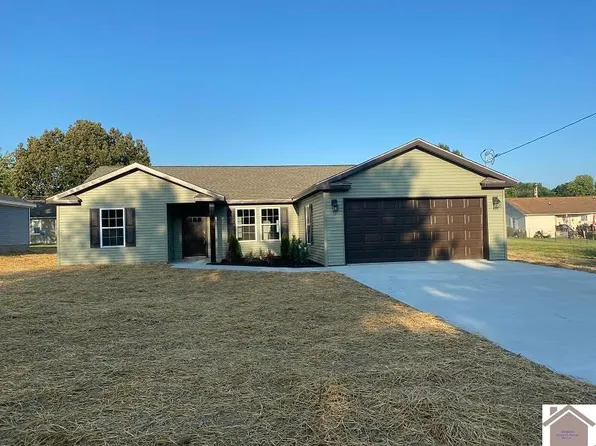 140 Parkway Dr, Mayfield, KY 42066