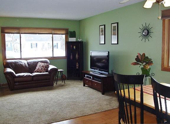 5th image of 2129 N Upland Crst