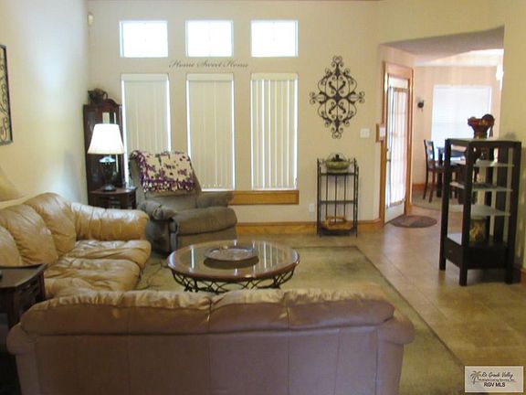 5th image of 2713 Thomas Ln