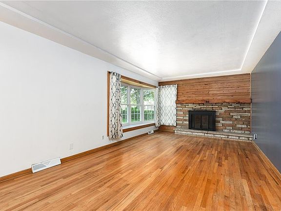 2nd image of 5960 W 224th St