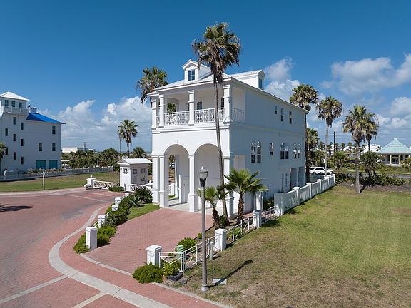 3rd image of 8301 Breakers Blvd #8301