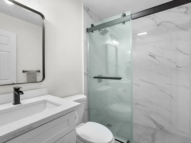 6124 Pembroke Dr — Photo 13