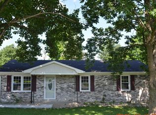 186 Fairview Ave, Lawrenceburg, KY 40342