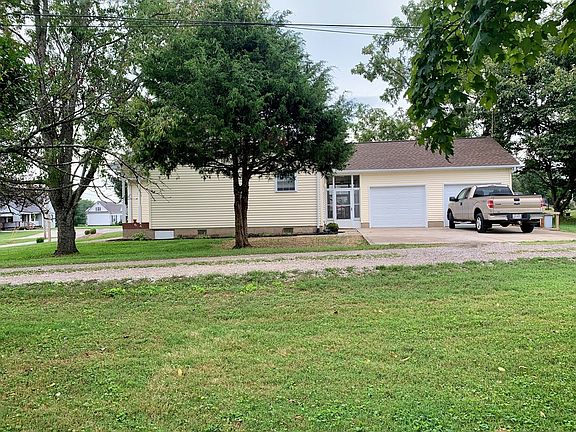 3rd image of 1705 Shela Blvd