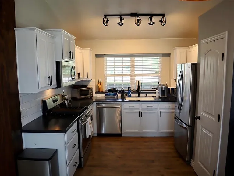 3029 Yosemite Dr — Photo 10