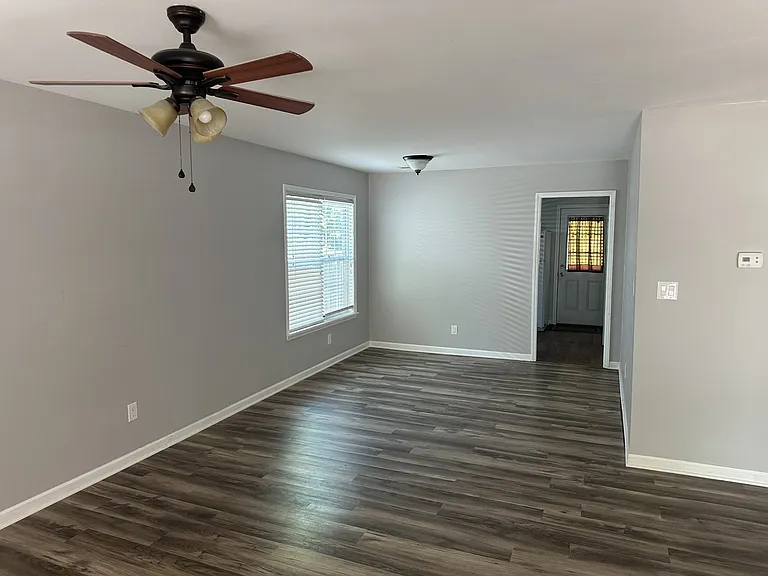 216 McFadden St — Photo 25