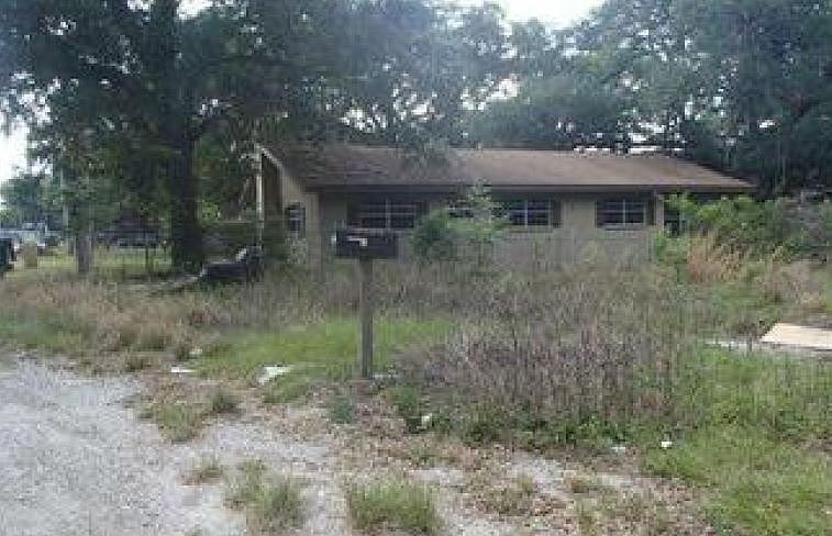 2nd image of 4106 E Knollwood St