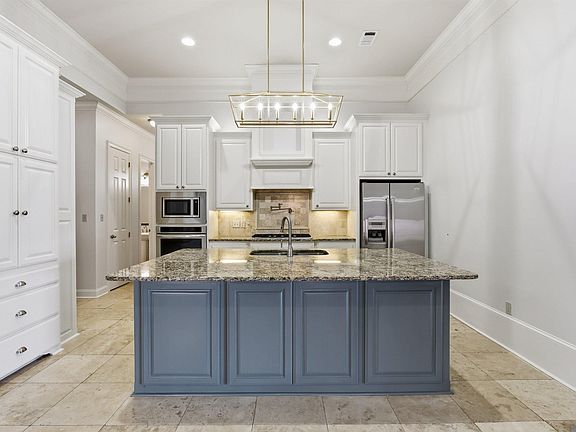 5th image of 3546 Rue D Orleans