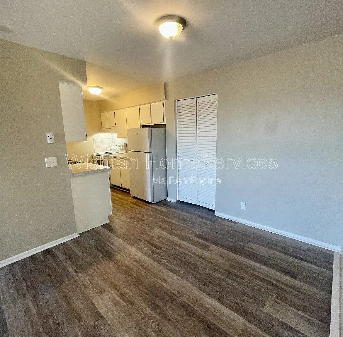 2 bed, 1.0 bath, 725 sqft, $650 — Photo 2