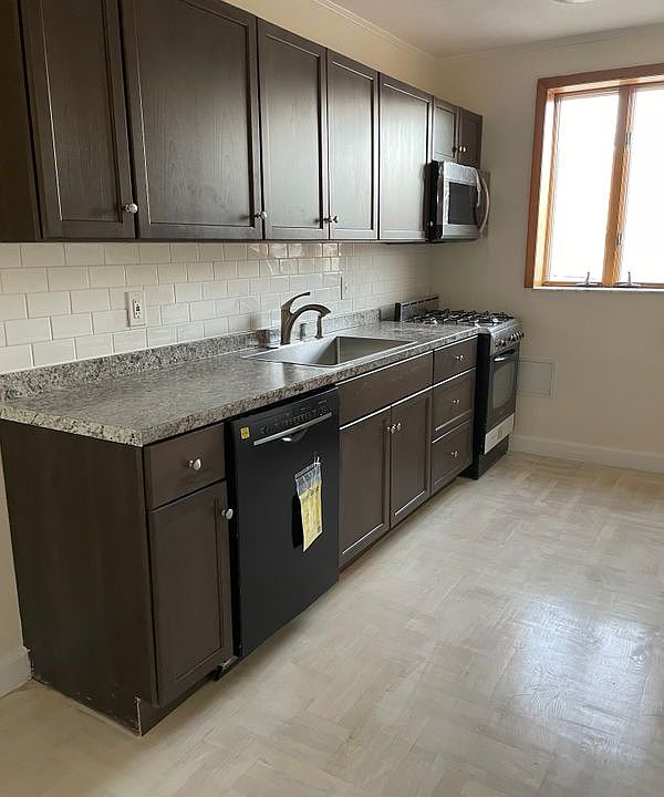 1st image of 5903 20th Ave Floor 2