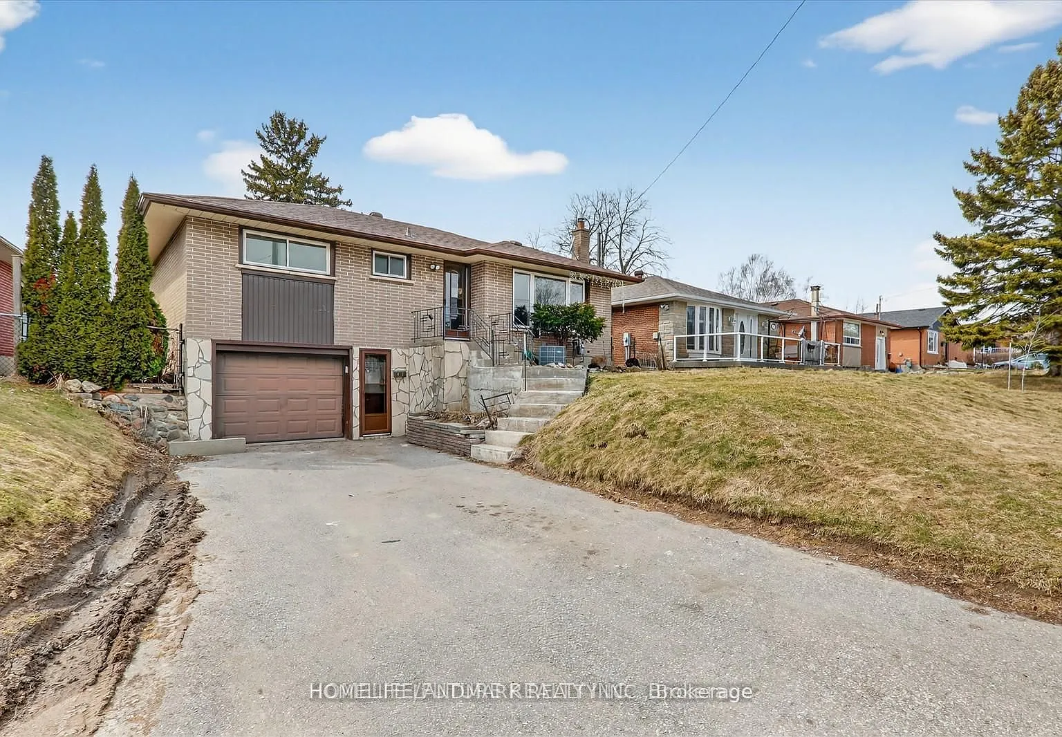 3 bed, $2,298 — Photo 1