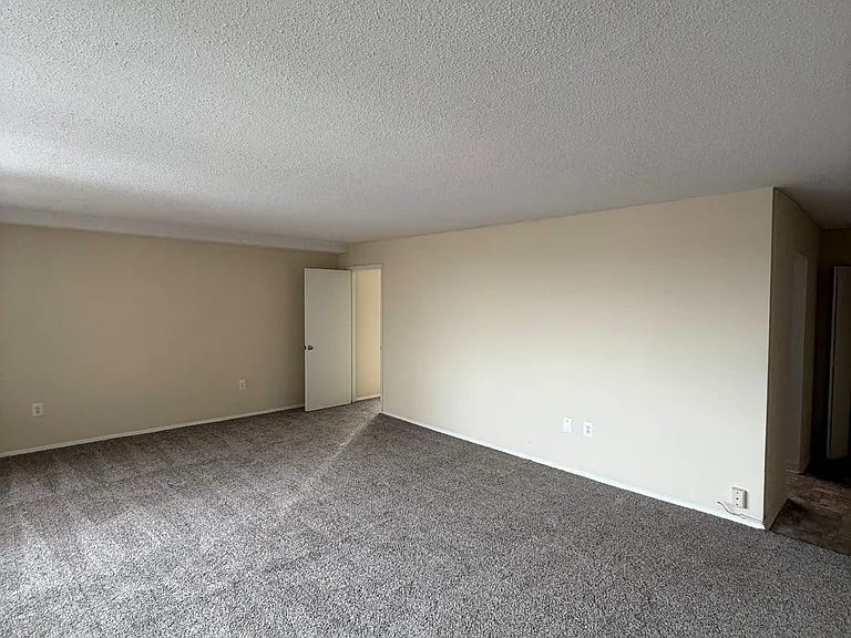 Horizon House — Photo 56