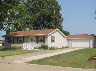 713 E Cedar Ln, Mount Pleasant, IA 52641