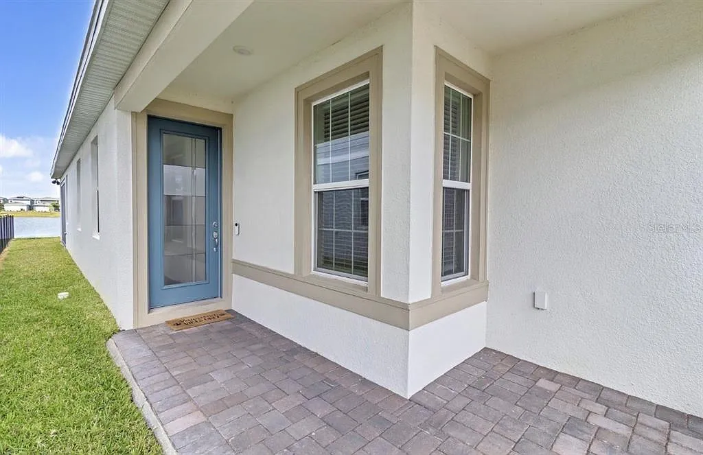 4 bed, 2.0 bath, 1580 sqft, $2,890 — Photo 2
