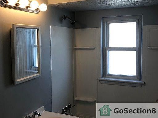 3rd image of 164 Bell Ave
