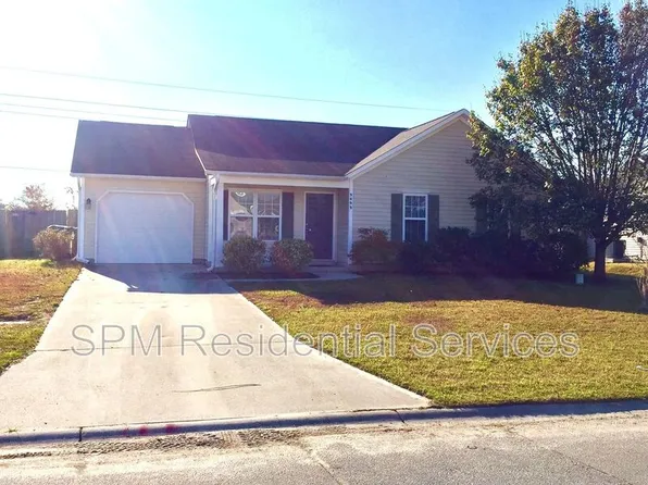 9499 Huckabee Dr NE, Leland, NC 28451