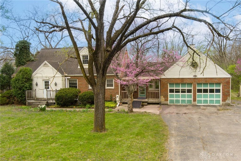 Real estate listing image