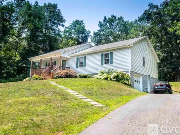 196 Logtrac Rd, Stanardsville, VA 22973