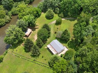 893 Carnes Rd, Franklin, NC 28734