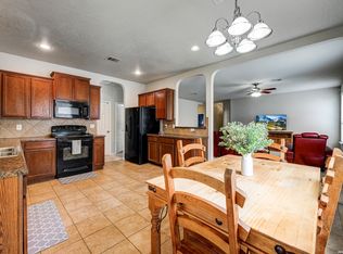 720 Hollow Rdg, Schertz, TX 78108