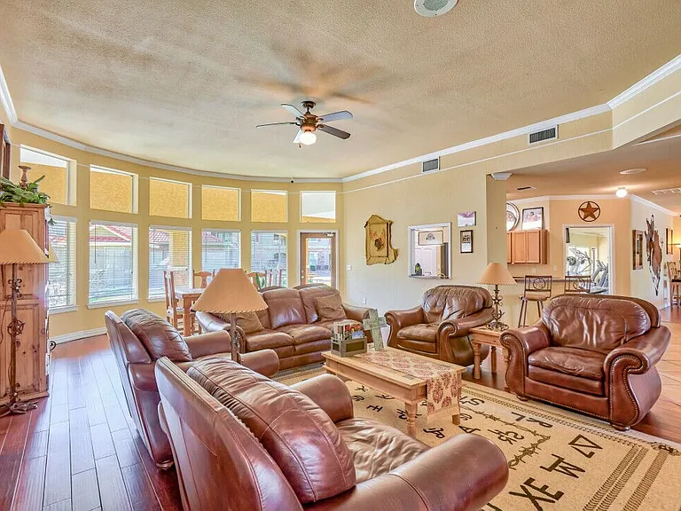 Stone Creek Ranch Apartments — Photo 12
