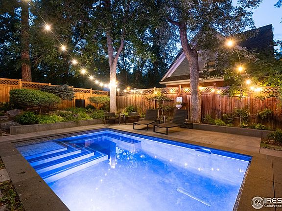 5th image of 643 Mapleton Ave