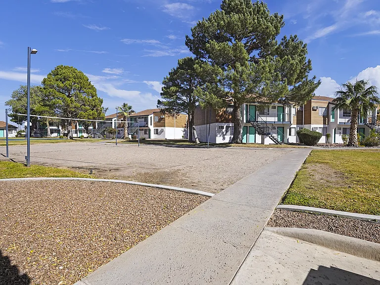 Raintree Village — Photo 10