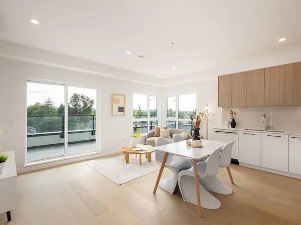 5398 207th St #502, Langley, BC V3A 2E6