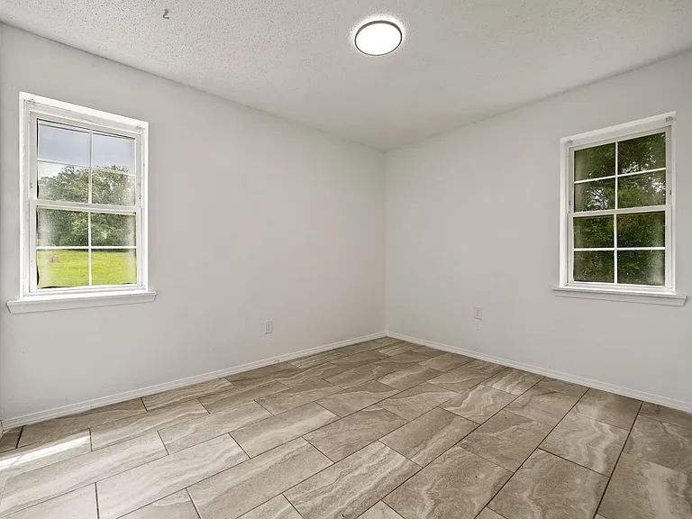 Winchester Estates Apartments - Where Comfort Meets Affordability — Photo 20