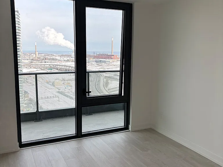 35 Parliament St E #2711 — Photo 2
