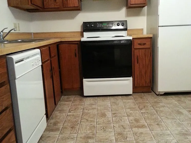 3831 Saint Paul Ave — Photo 2