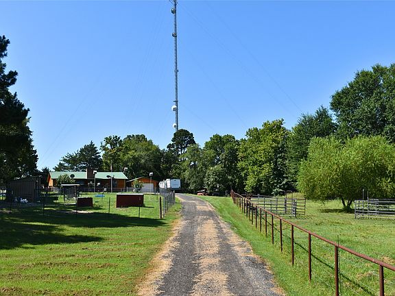 5th image of 417622 E 1910th Rd