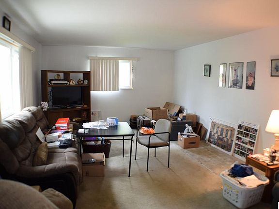 2nd image of 1184 Herbert J Ave