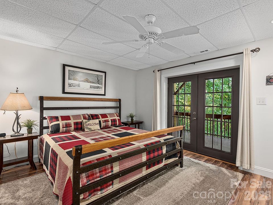 25th image of 420 Chimney Rock Dr