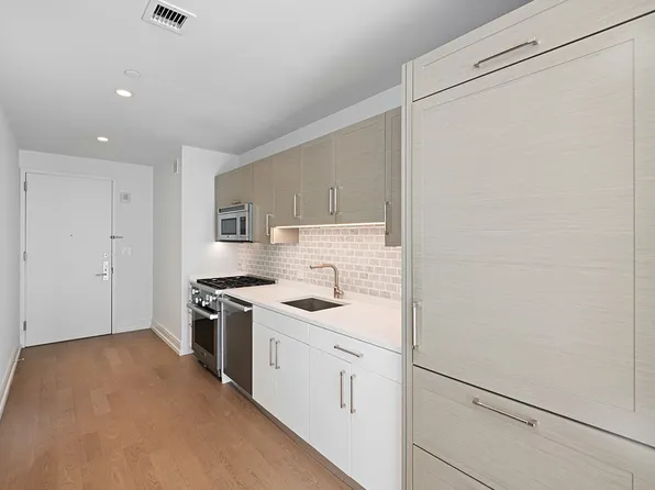 555 10th Avenue 49G image 1 of 17