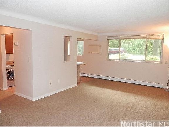 3rd image of 1620 Charlton Street