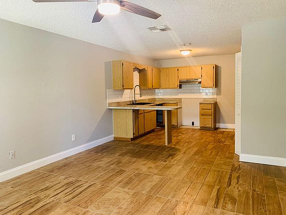 5th image of 2711 Palm Dr NE Suite A