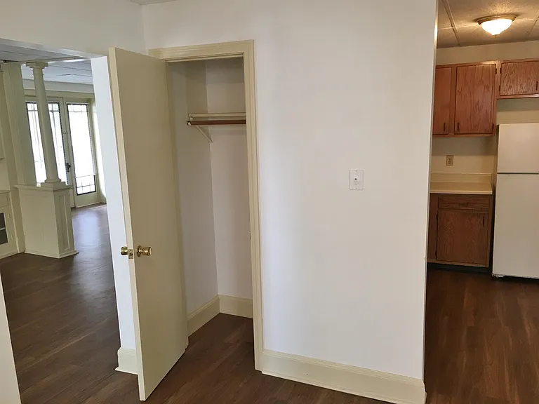 610 Union St #104 — Photo 14