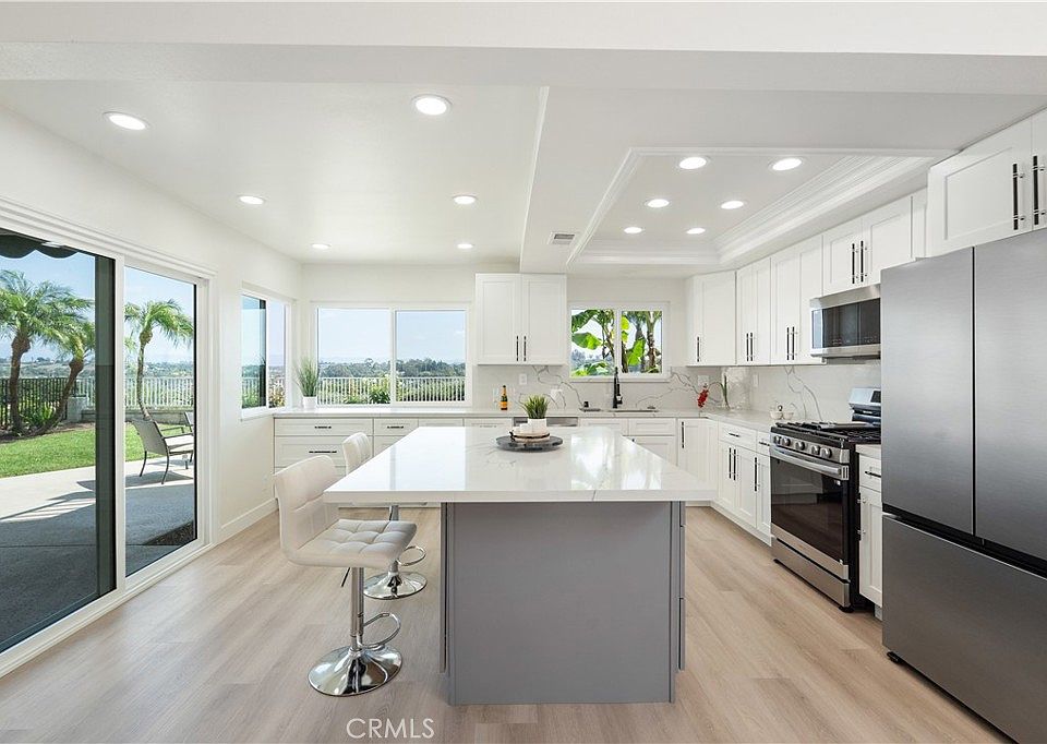 1st image of 30822 Calle Moraga