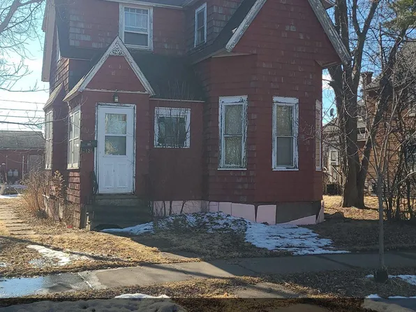 2126 E 7th St, Superior, WI 54880