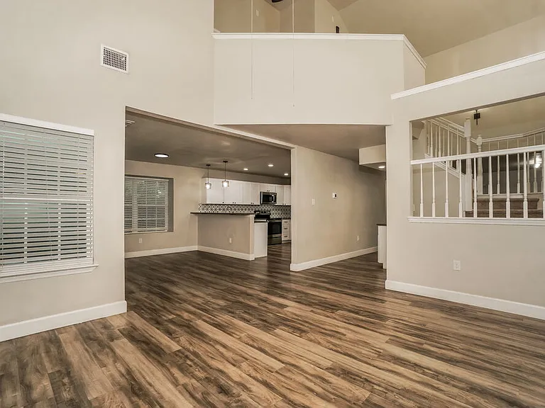 7310 Oswego Dr — Photo 5