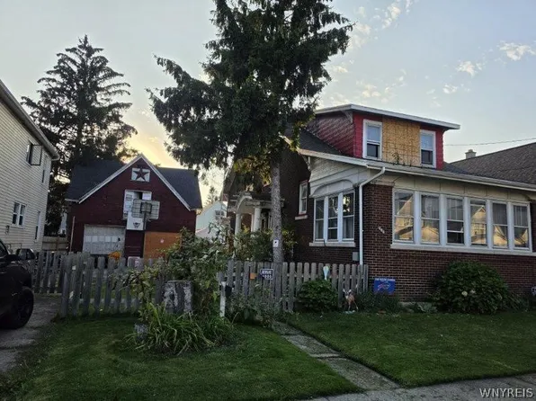 298 Weimar St, Buffalo, NY 14206