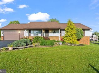 10 Fernwood Dr, Myerstown, PA 17067