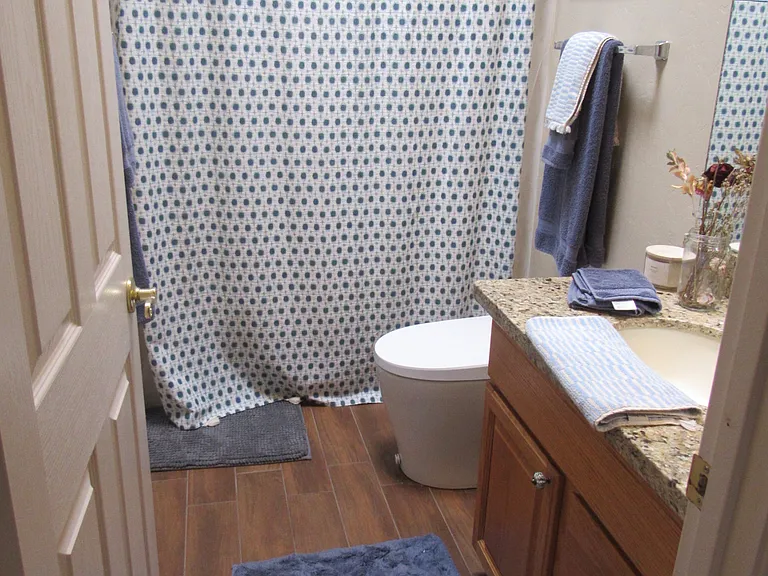 143 E Bowers Ct — Photo 39