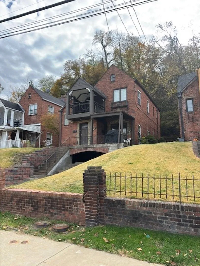 Beautiful Home for Rent — Photo 2