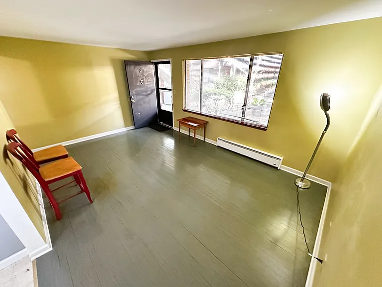 310 NE 45th St #2 — Photo 10