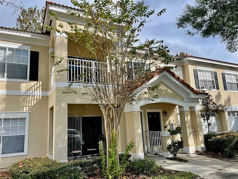 723 Arbor Lakes Cir #723 — Photo 2