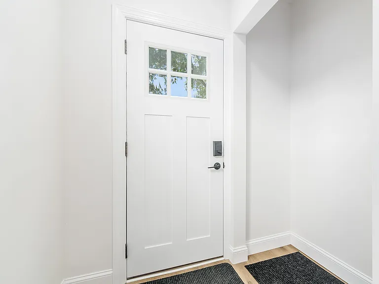 1671 Oak St — Photo 35