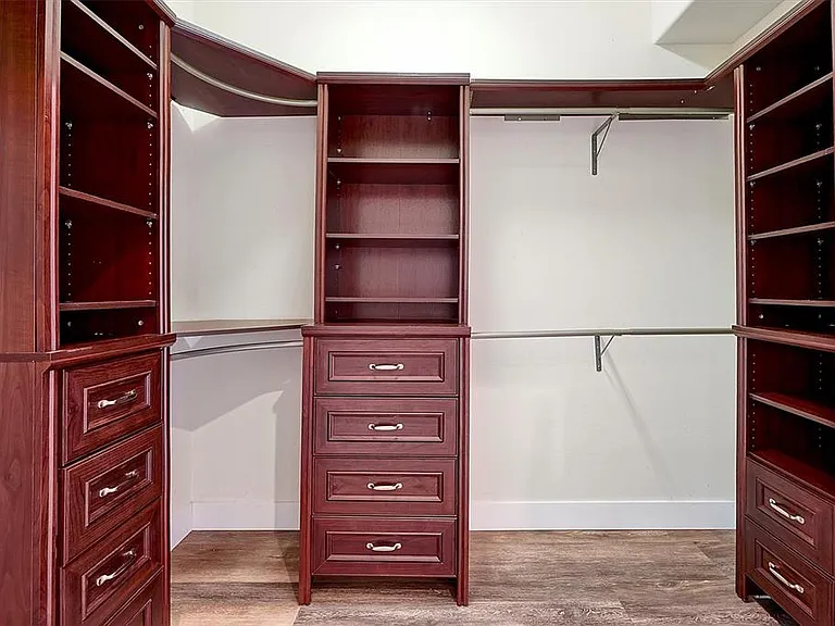 231 Lakay Pl — Photo 25